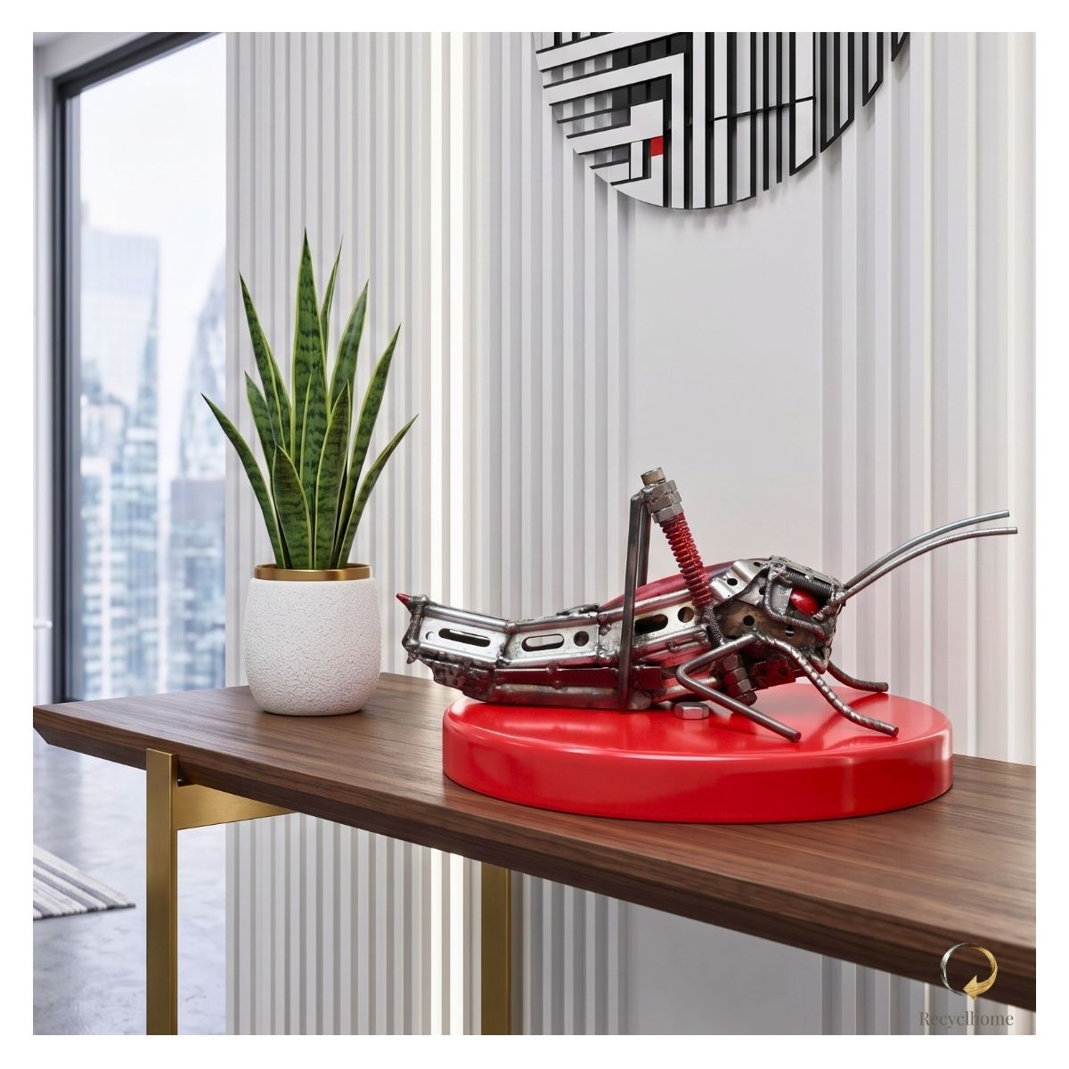 Red Sauterelle