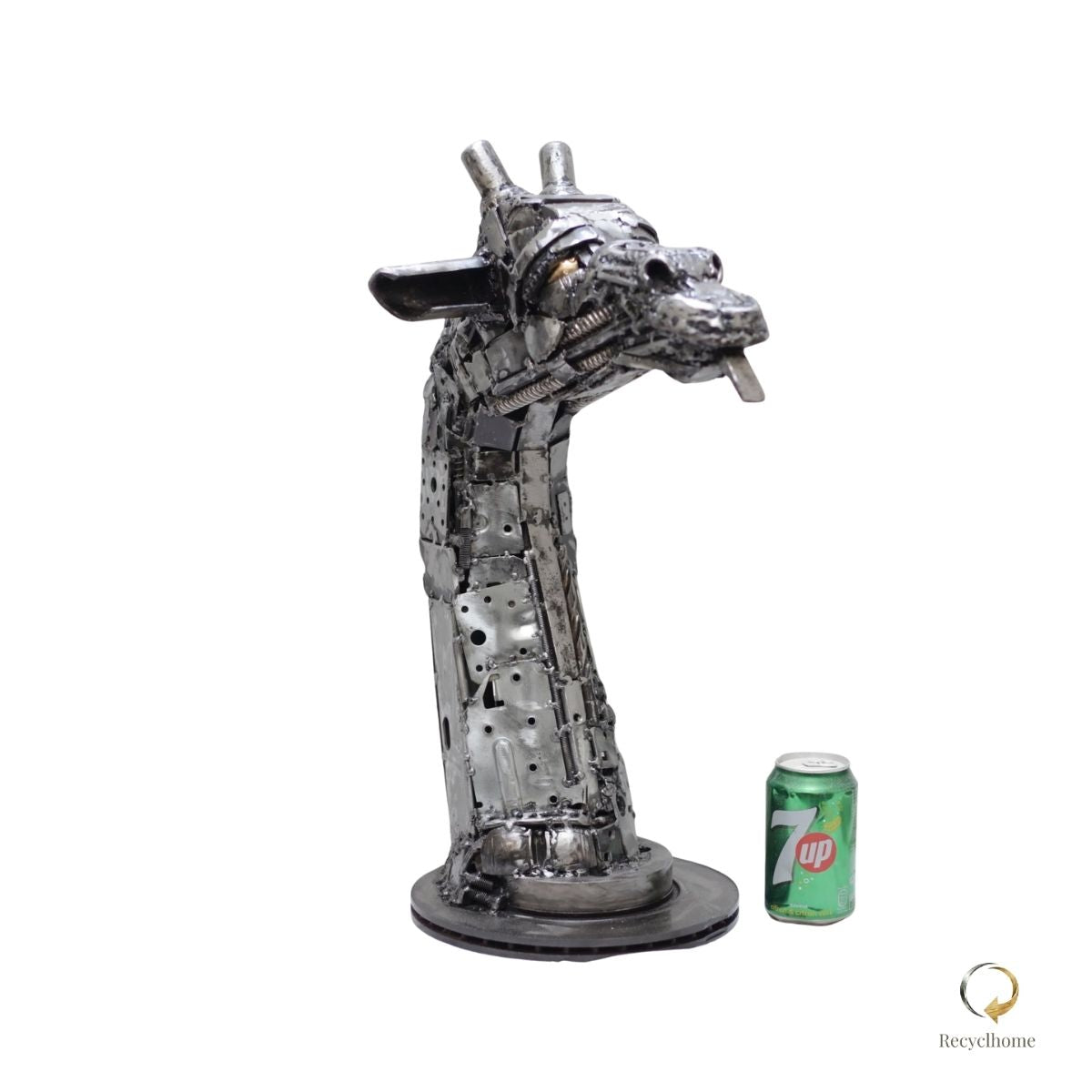 Sculpture girafe en métal recyclé, vue complémentaire