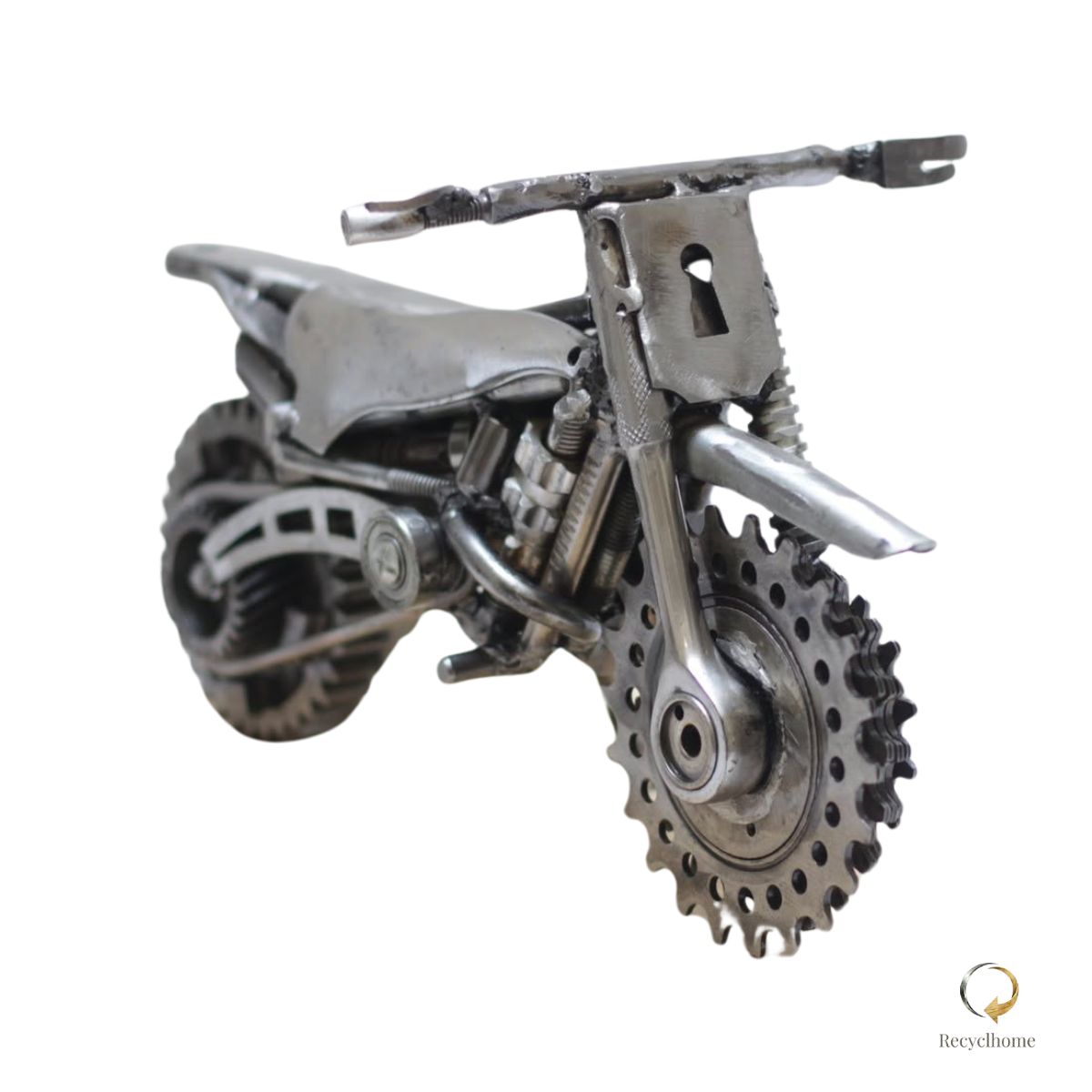 Sculpture moto cross en métal recyclé, autre vue de l'œuvre