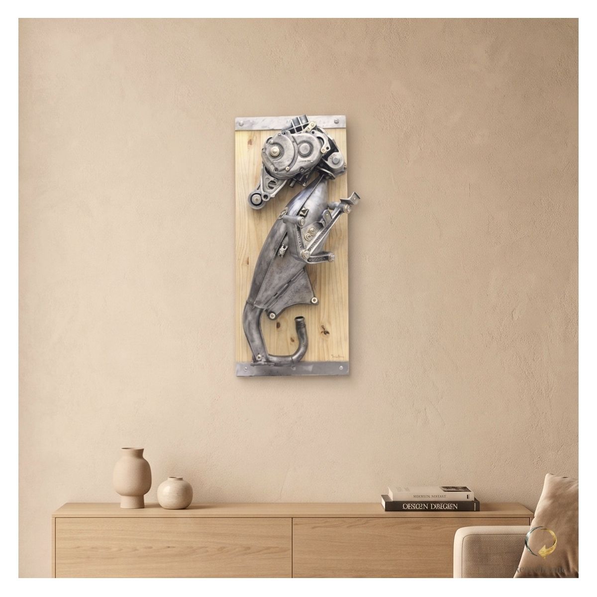 Tableau hippopotame en bois et métal recyclés, mis en situation dans un intérieur