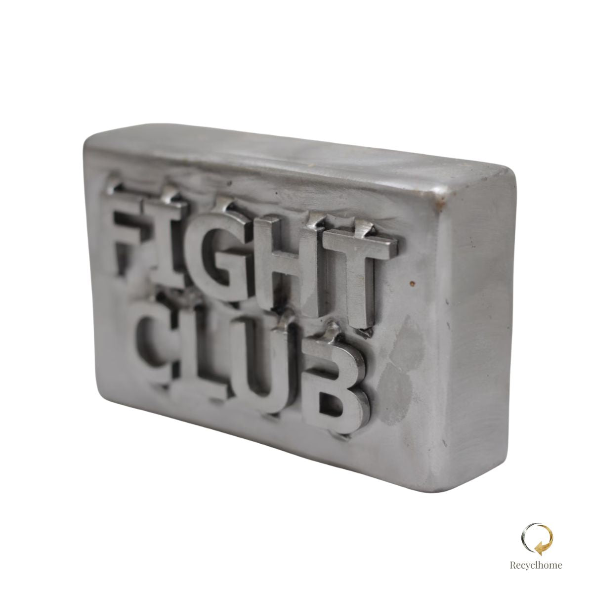 Fight Club, création artisanale assemblée à la main avec des pièces récupérées